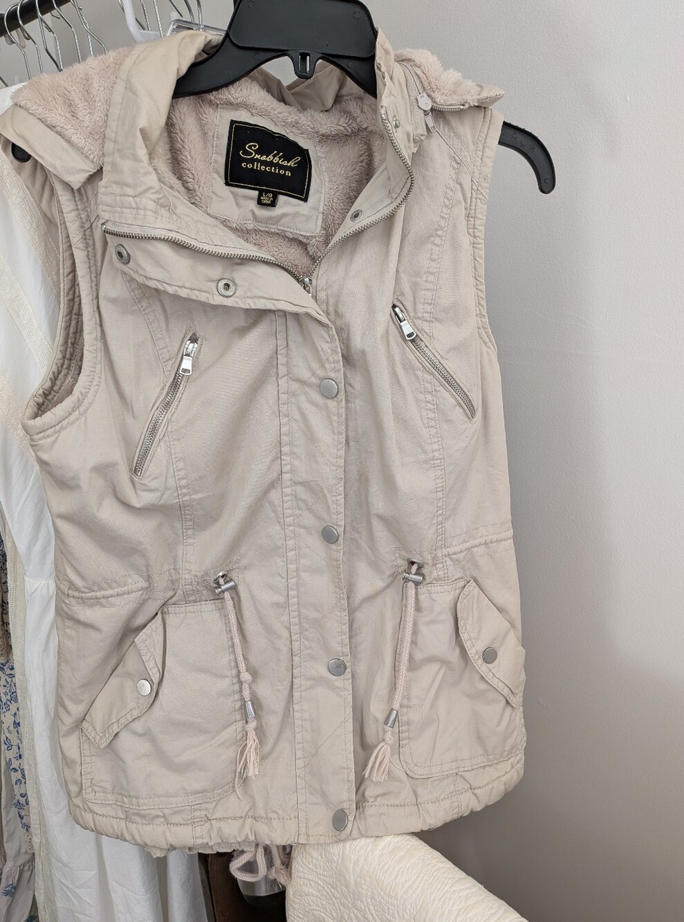 Snobbish Fur-lined Vest L
